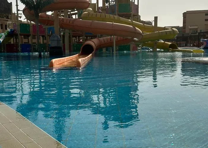 Modern 2-bedroom In Orlando 2 Aqua Park Ain Sukhna